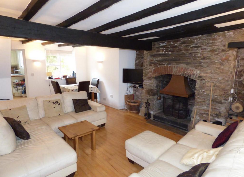 Delightful homes for sale in Dartmouth